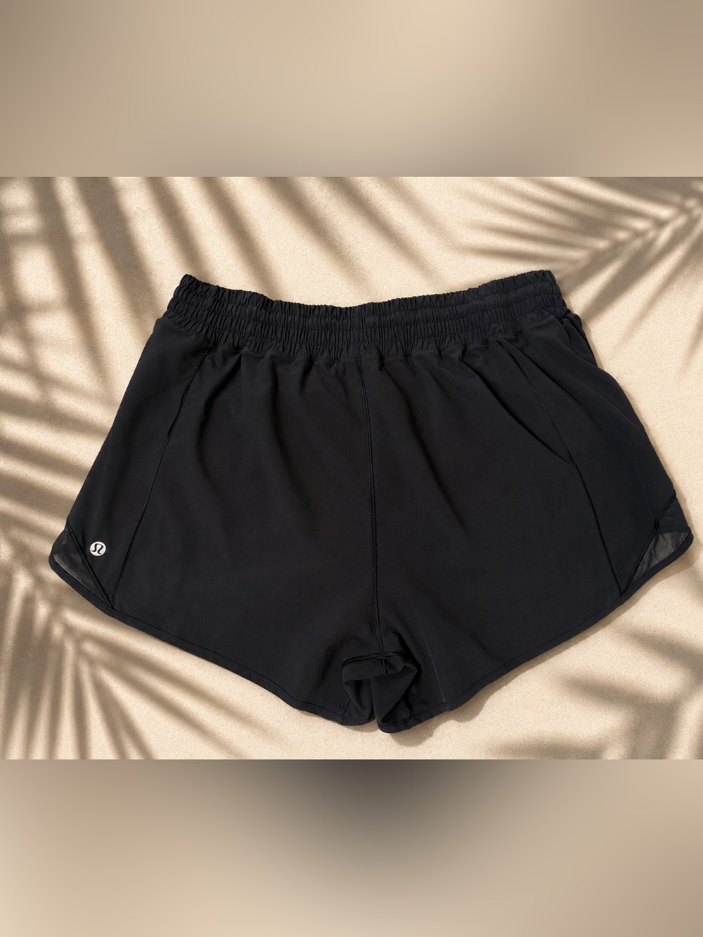 Lululemon high rise hotty hot shorts
